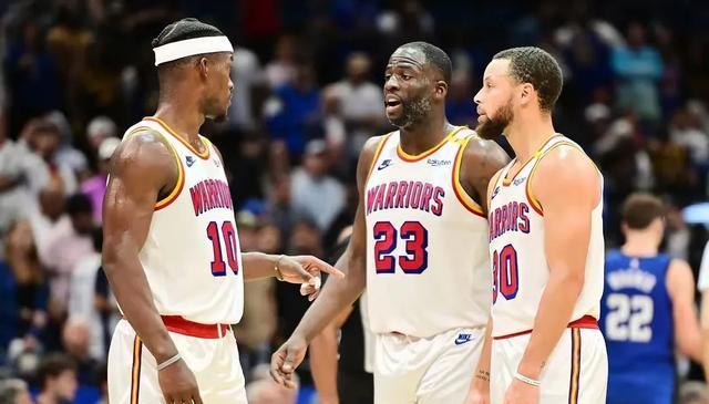 季后赛第一, 了中锋卡佩, AA