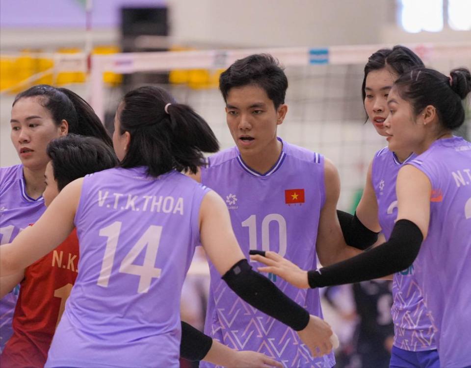 在越南联赛, 想征召阮氏, 围绕着越南