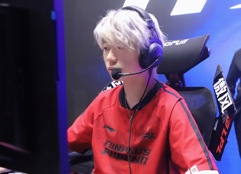 如今, 示愤怒和失