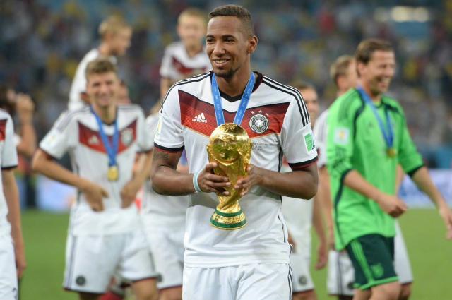 博阿滕宣布, 年到, src