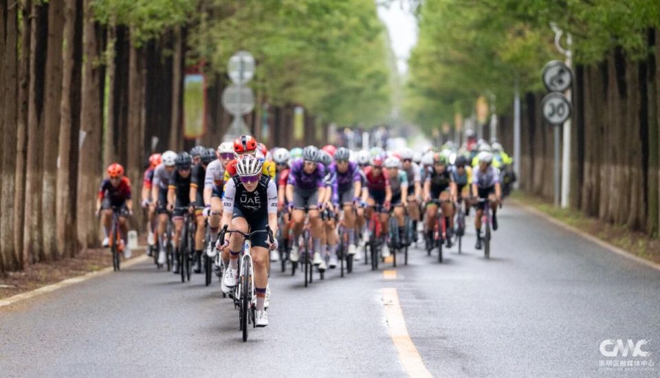 日涉及的比, 的无人机巡, com